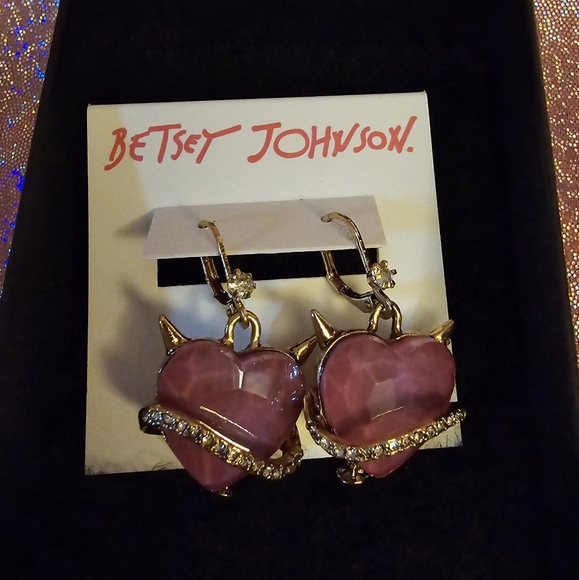 Betsey Johnson Pink Devil Heart Earrings! - Picture 5 of 8
